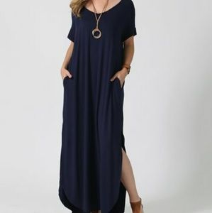 Maxi dress with pockets
